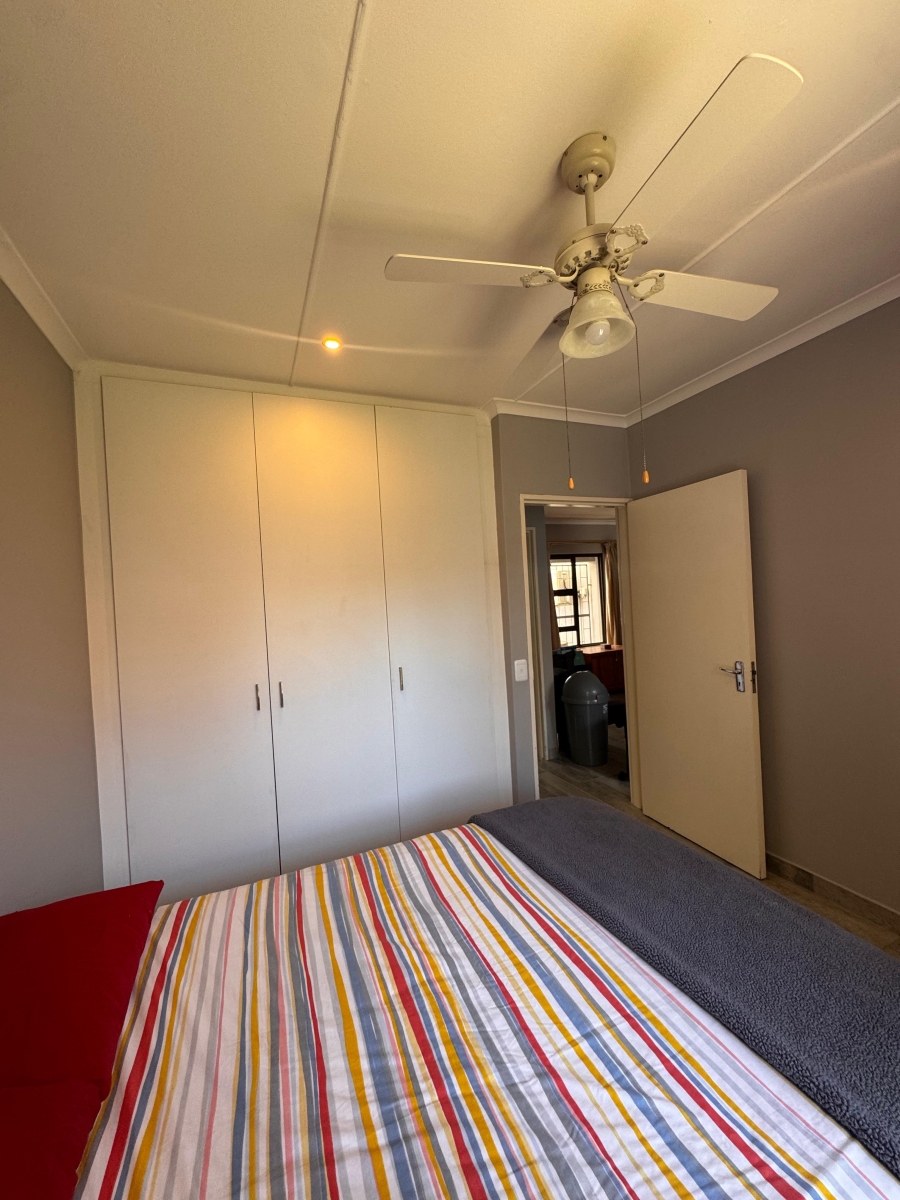 To Let 2 Bedroom Property for Rent in Strand South Western Cape